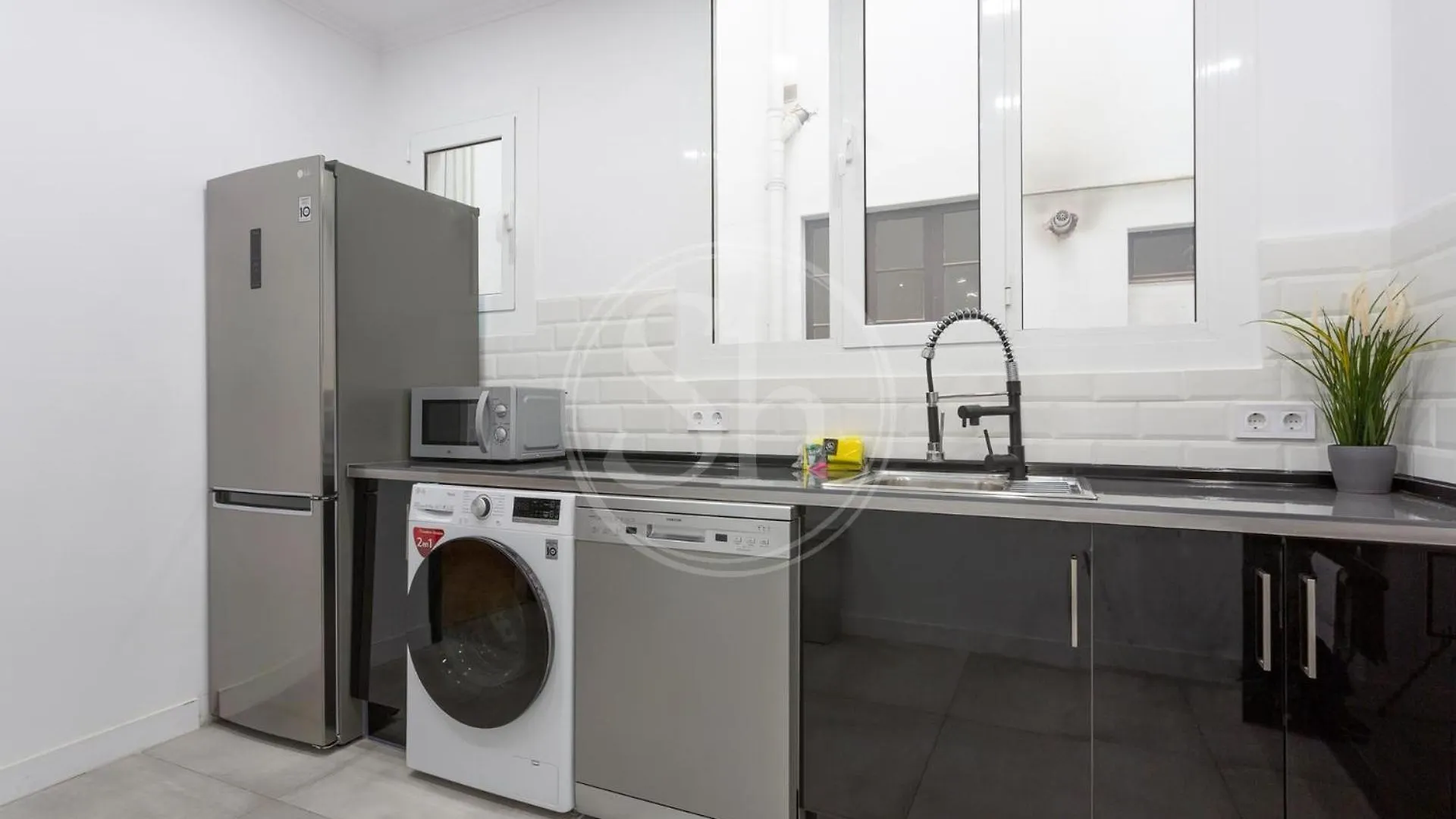 Centrico Apartamento Familiar Barcelona 0*,  Spanien